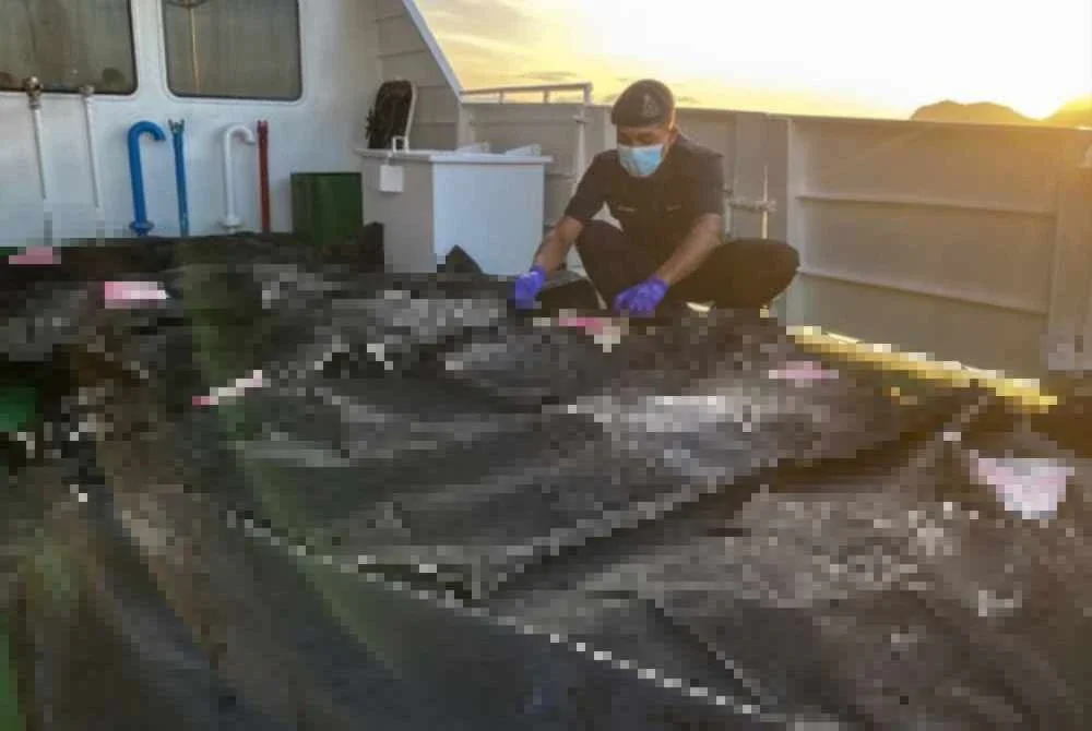 Pada November lepas, sebuah bot yang dipercayai membawa pendatang tanpa izin karam dan beberapa mayat telah ditemukan sepanjang sembilan hari operasi mencari dan menyelamat. Gambar fail