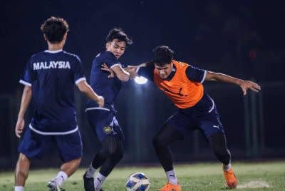 Skuad B-23 melakukan persiapan rapi menjelang perlawanan separuh akhir Sukan SEA Thailand 2025. Foto: FAM