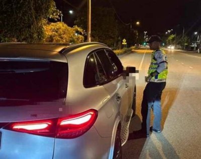 Op mabuk di bandar Kluang dan Simpang Renggam, baru-baru ini.