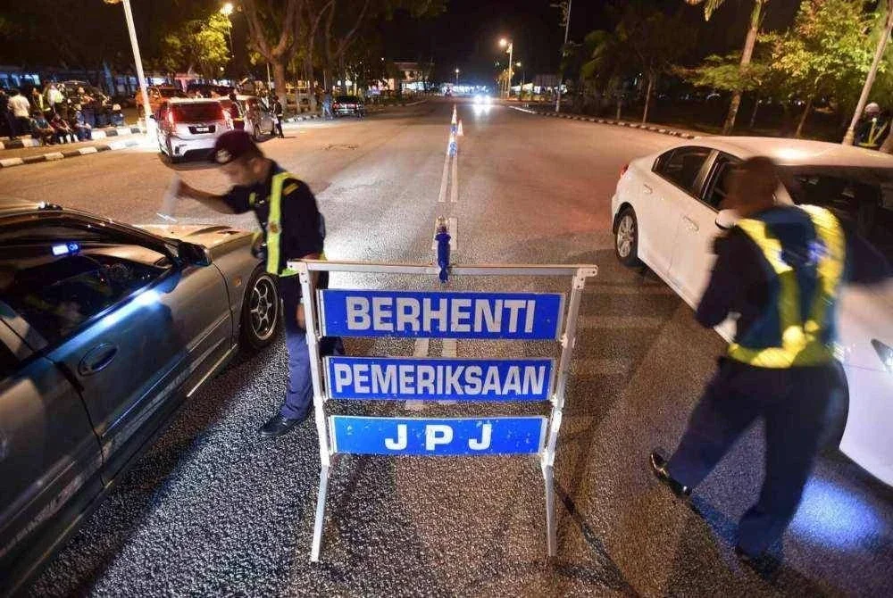 Saman JPJ layak menerima diskaun 50 peratus dengan membabitkan semua jenis kesalahan.