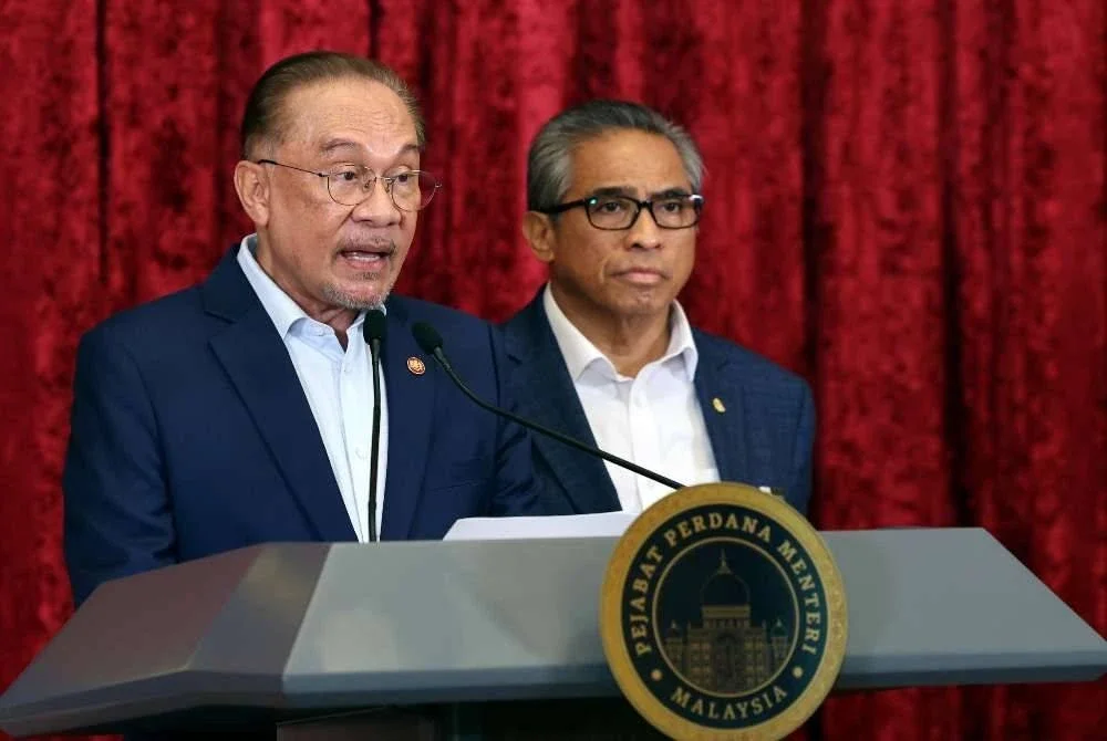 Perdana Menteri, Datuk Seri Anwar Ibrahim ketika sidang media khas mengenai Pengumuman Anggota Kabinet Baharu Kerajaan MADANI di Bangunan Perdana Putra hari ini. Foto Bernama 