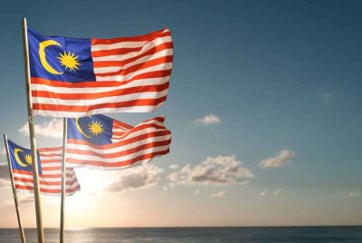 Kerajaan hari ini beroperasi dalam era keterbukaan maklumat yang tidak mengenal sempadan.