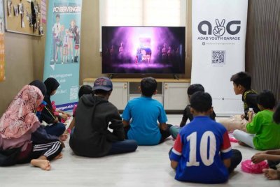 Al-Biruni yang merupakan cawangan ke sembilan AYG menjadi pusat interaksi belia dan ruang selamat untuk remaja serta komuniti setempat. Foto: Facebook Adab Youth Garage (AYG)