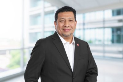 Megat Jalaluddin dinobatkan sebagai penerima Anugerah 'Madani Best CEO of the Year'.