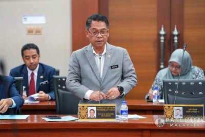 Mustapha kini Menteri di Jabatan Perdana Menteri bagi urusan Sabah dan Sarawak.