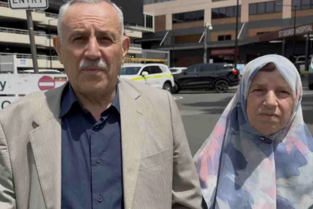 Mohamed Fateh Al Ahmed dan isterinya, Malakeh Hasan Al Ahmed. Foto Agensi