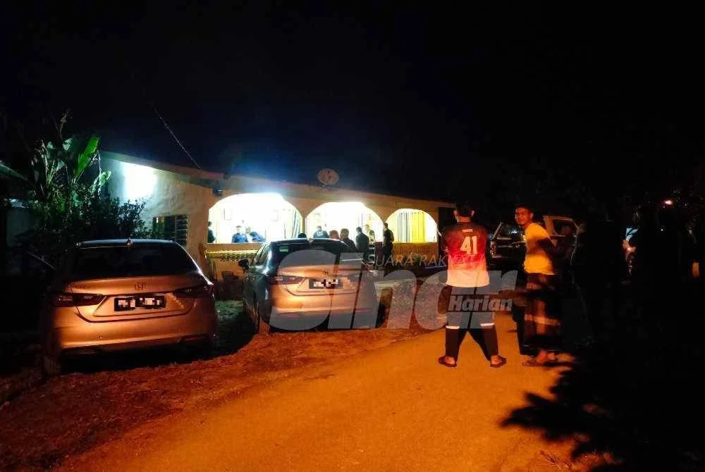 Siasatan lanjut dijalankan di lokasi kejadian.