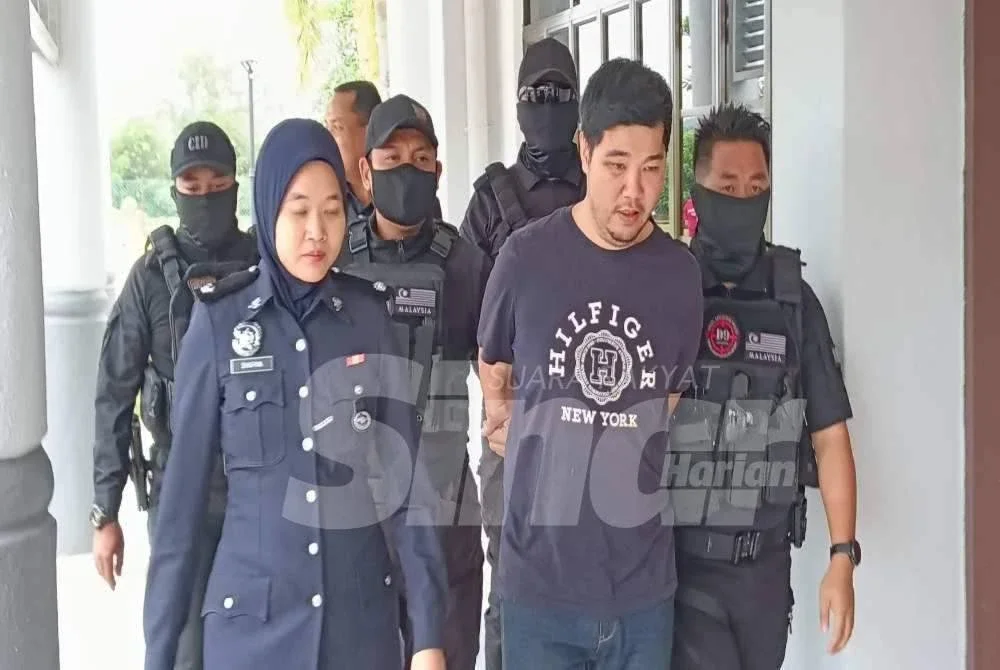 Tertuduh mengaku tidak bersalah atas kesemua enam pertuduhan.