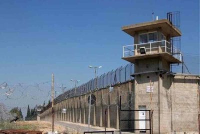 Jumlah tahanan dan banduan yang ditahan di penjara Israel telah mencecah kira-kira 9,300 orang, dengan majoritinya terdiri daripada tahanan serta tahanan pentadbiran,