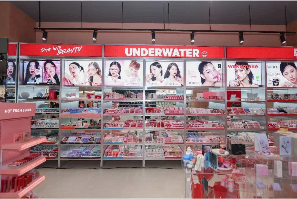 Pembukaan rasmi kedai utama pertama Underwater di Hextar World, Empire City