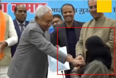 Klip yang menjadi tular itu mengundang kemarahan banyak pihak dan ramai menuntut permohonan maaf Kumar kepada wanita tersebut. - Foto Agensi