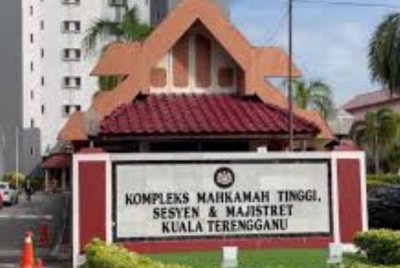 Mahkamah Sesyen Kuala Terengganu hari ini menjatuhkan hukuman denda RM10,000 terhadap seorang lelaki selepas mengaku bersalah membenarkan dua PATI masuk atau tinggal di premisnya. Gambar hiasan 