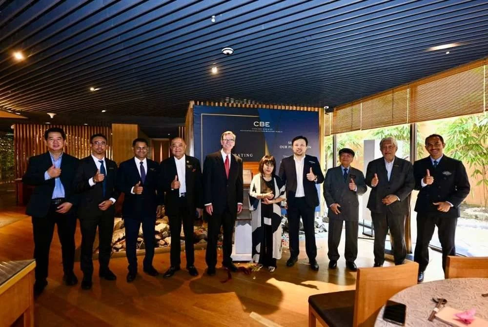 Majlis pelancaran buku sempena lebih lima dekad CBE turut dihadiri oleh tetamu kehormat dan tokoh industri terkemuka.