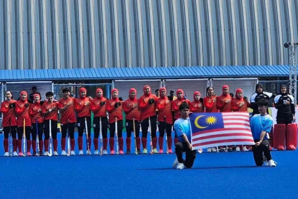 Skuad hoki wanita Malaysia julang pingat emas buat kali ke-9 berturut-turut selepas tewaskan Indonesia 6-0 dalam aksi final Sukan SEA 2025 di Thailand- Foto: MHC