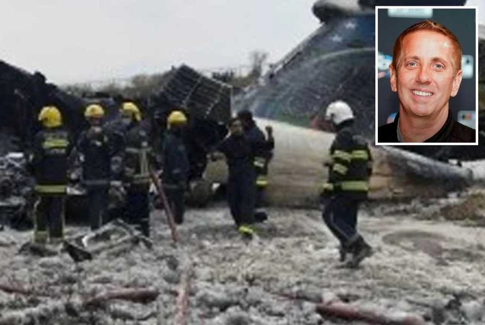 Bekas pemandu NASCAR Greg Biffle (gambar kecil) bersama isteri dan dua anaknya antara yang terkorban dalam nahas itu - Foto: Agensi