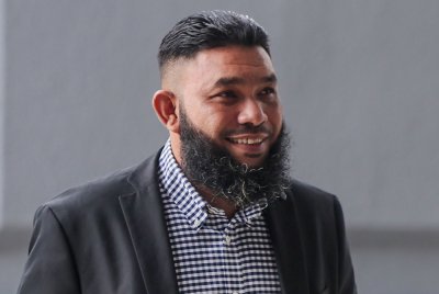 Wan Muhammad Azri didakwa di Mahkamah Majistret Kuala Lumpur atas pertuduhan gagal mengemukakan perubahan butiran perniagaan kepada pihak berkuasa berkaitan penerimaan sumbangan orang awam. Foto Bernama