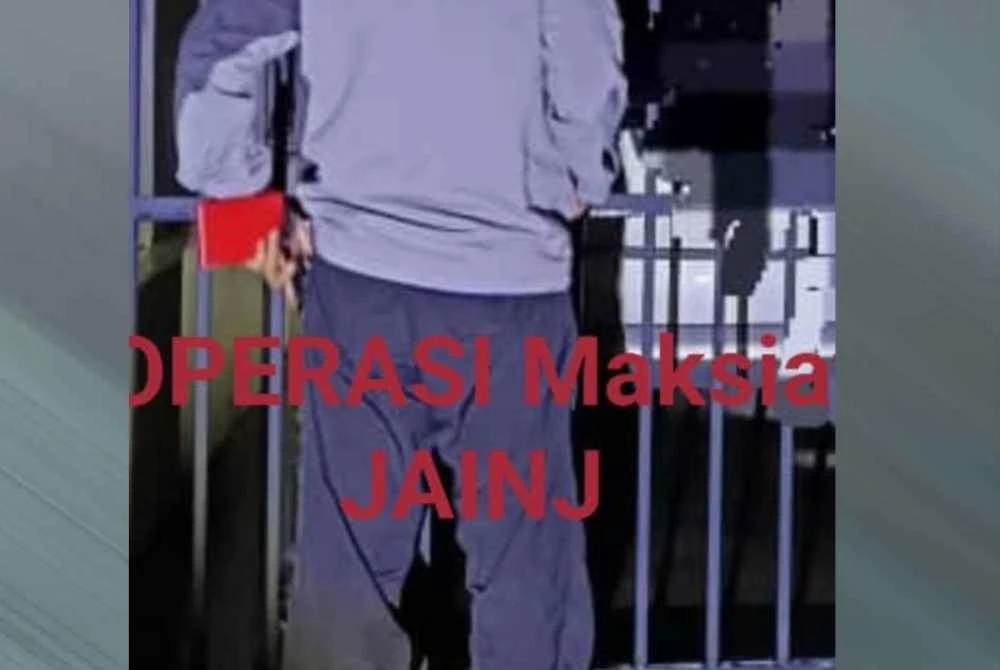 Seorang lelaki berstatus suami orang dan wanita berstatus janda dicekup penguat kuasa JAINJ selepas disyaki berkhalwat di sebuah rumah teres di Johor Bahru awal pagi Jumaat.