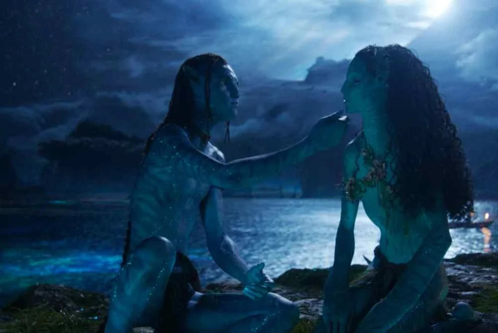 Filem ini juga turut mengetengahkan suara anak muda.