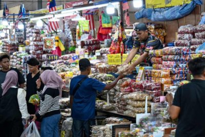 Walaupun bumiputera terus tertinggal dan tercicir dalam bidang ekonomi, jalan keluar tetap ada dan menjadi semakin baik dengan bantuan teknologi digital. Gambar hiasan