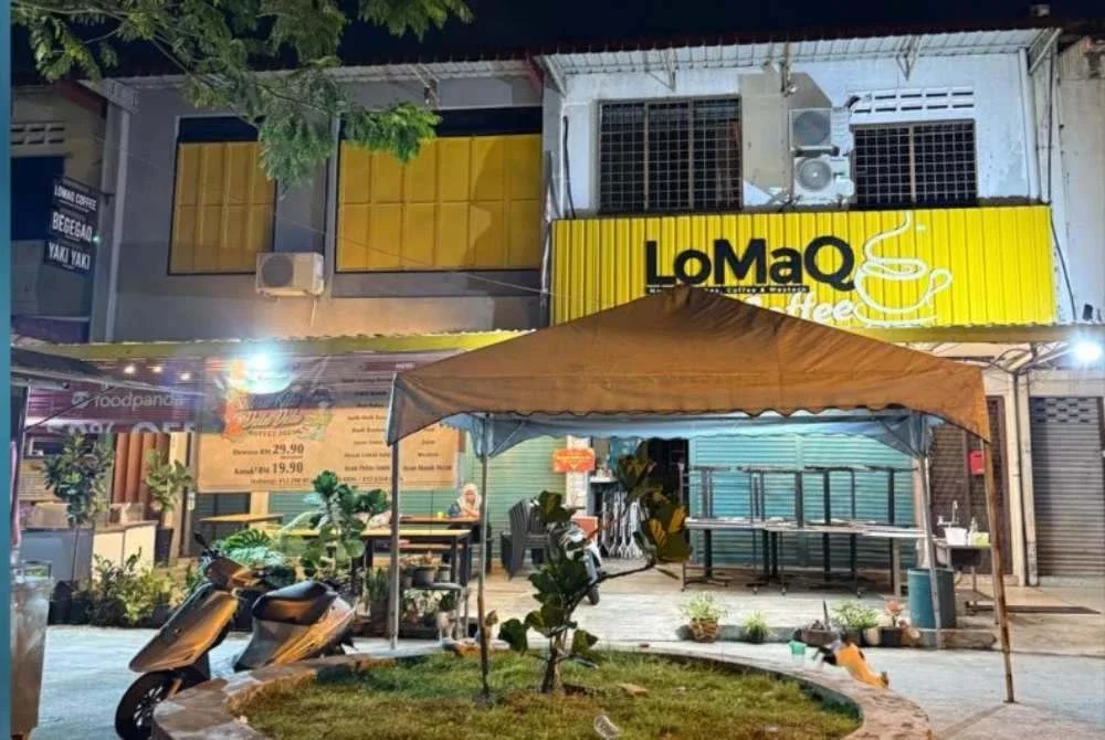 Lomaq Coffee yang pertama dibuka di Seberang Jaya.