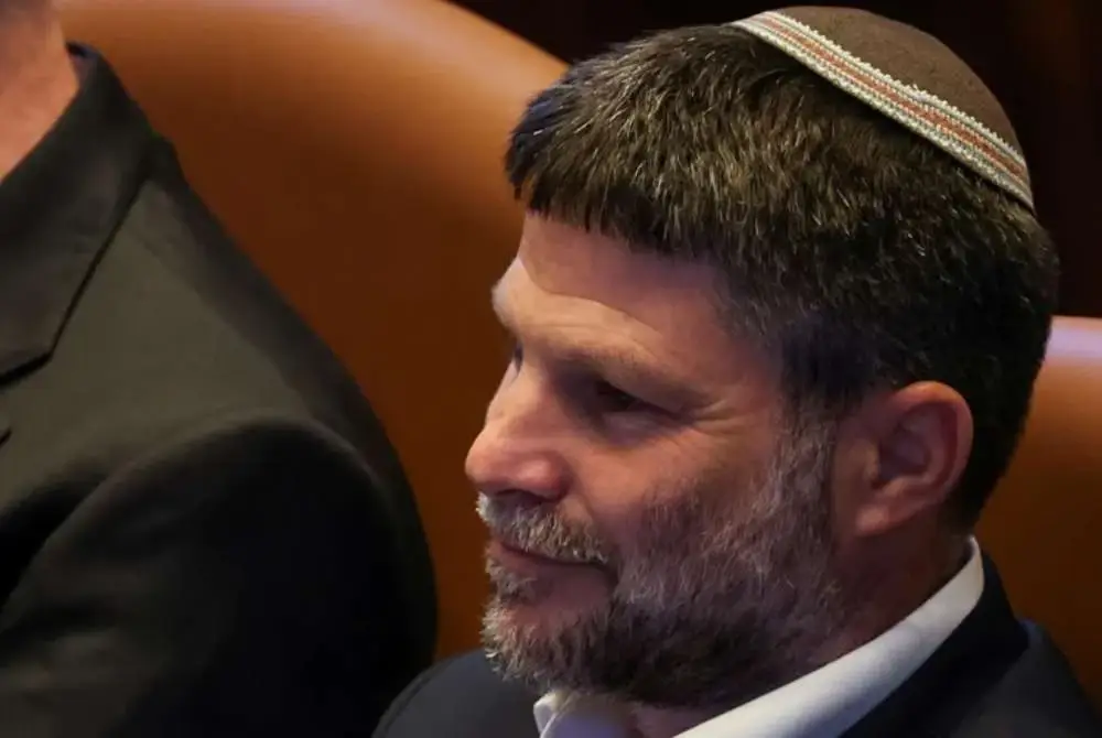 Smotrich yang dikenali dengan pendirian sayap kanan ekstrem berkata, langkah ini adalah sebahagian daripada usaha untuk 'menghalang penubuhan negara Palestin'. - Foto REUTERS