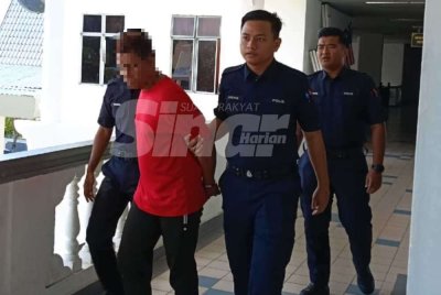 Tertuduh mengaku tidak bersalah melakukan amag seksual fizikal terhadap kanak-kanak perempuan berusia sembilan tahun.