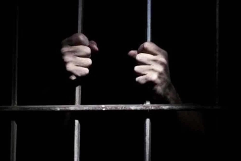 Penjara memang membosankan dan menyakitkan. Gambar hiasan 