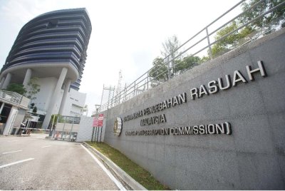 SPRM merekodkan nilai sitaan, kompaun, lucut hak dan pemulihan aset mencecah RM8.4 bilion dalam tempoh 11 bulan tahun ini. Foto hiasan