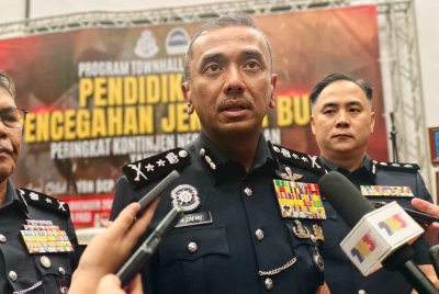 Ketua Polis Negeri Sembilan, Datuk Alzafny Ahmad mengesahkan penemuan mayat seorang wanita di dalam beg di sebuah rumah tidak berpenghuni adalah Suri Narudin. 