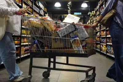 Selangor mencatat kos kehidupan wajar tertinggi bagi semua saiz isi rumah. Gambar hiasan 