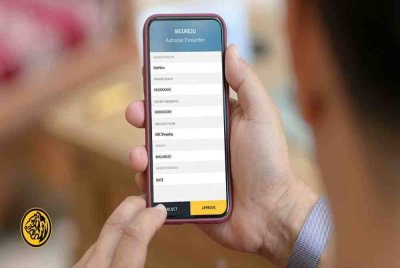 Maybank memaklumkan bahawa perkhidmatannya sedang mengalami gangguan yang menjejaskan DuitNow, termasuk pembayaran QR, pemindahan wang, pembayaran bil serta transaksi berkaitan. Gambar hiasan 