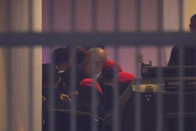 Najib menghadiri prosiding keputusan kesnya melibatkan 25 pertuduhan pengubahan wang haram dan salah guna kedudukan untuk memperoleh suapan RM2.3 bilion dana 1MDB pada Jumaat. Foto: Bernama