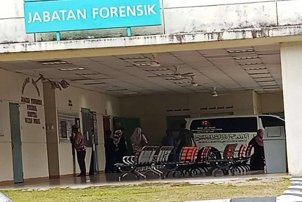 Suasana pilu menyelubungi Unit Perubatan Forensik Hospital Sultan Ismail Johor Bahru. 
