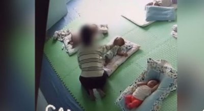 Tular di media sosial memaparkan tindakan dua wanita dipercayai pengasuh yang didakwa bertindak kasar terhadap beberapa bayi, termasuk menampar dan mencampak mangsa di pusat jagaan tersebut.