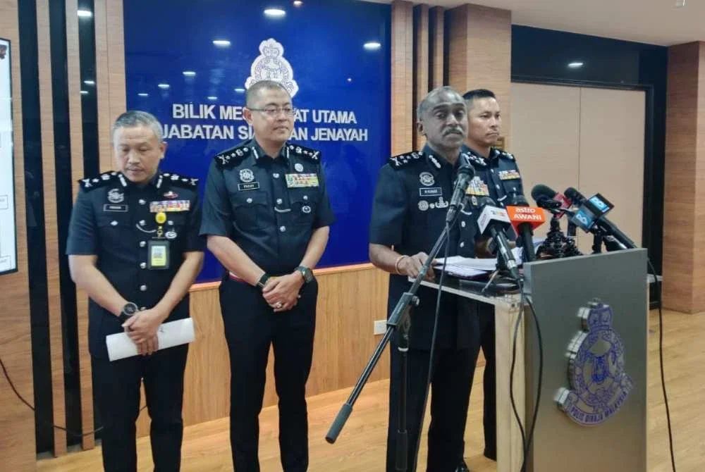 M Kumar ketika sidang akhbar di Ibu Pejabat Polis Bukit Aman di sini pada Isnin.