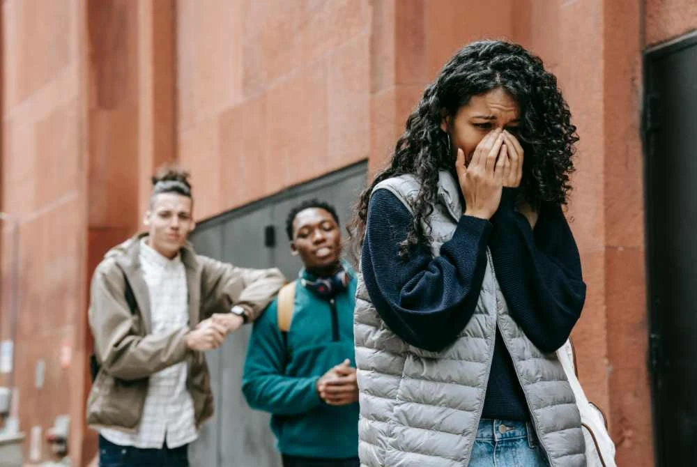 Individu gelar orang lain anjing boleh dipenjara atau didenda di Indonesia. Foto hiasan
