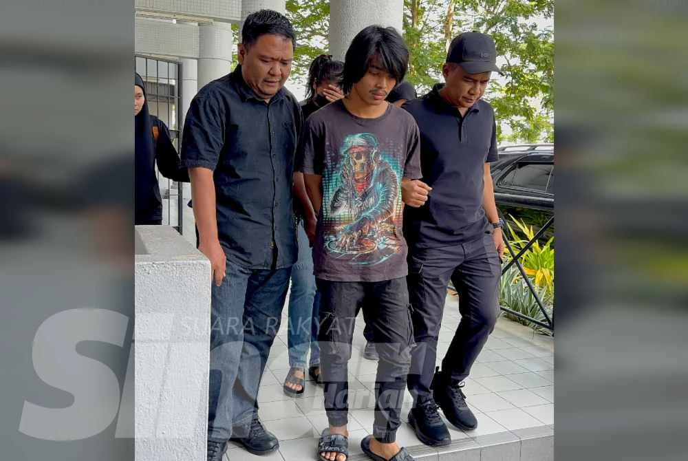 Lelaki warga Myanmar dibawa ke Mahkamah Butterworth untuk dibacakan pertuduhan penyeludupan migran pada awal Disember lalu.