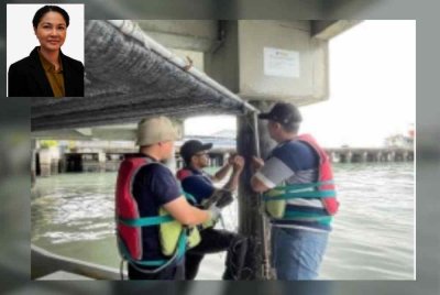 Pengambilan data mengenai struktur jeti di lapangan. Gambar kecil: Sheila Belayutham