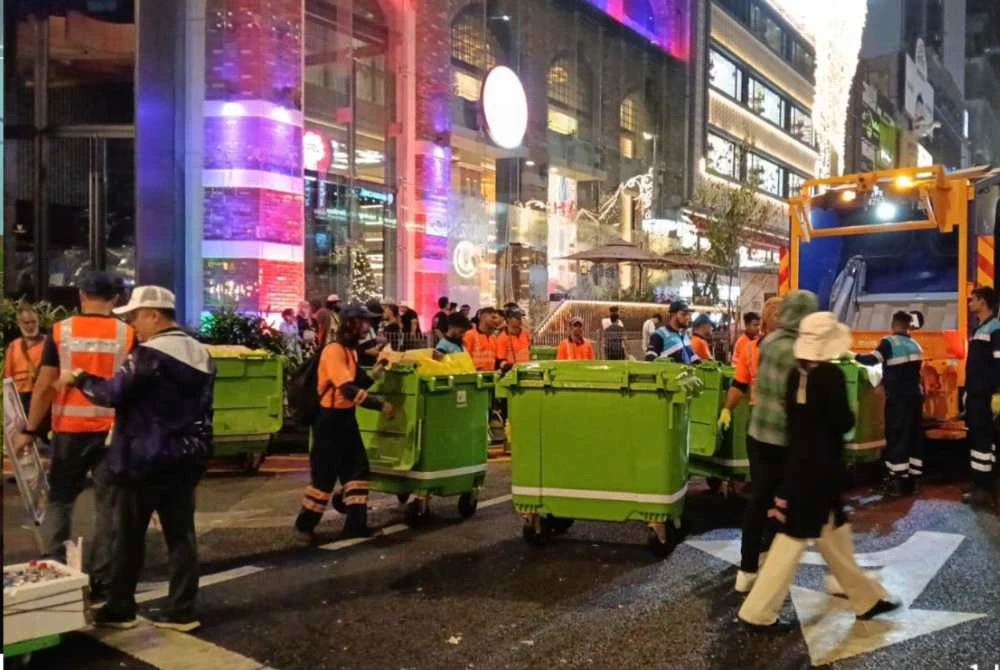 KLCC mencatatkan jumlah kutipan sampah tertinggi iaitu 1.4 tan, diikuti satu tan di Bukit Bintang dan 0.8 tan di Dataran Merdeka.