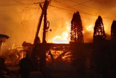 Serangan berlaku di Kherson, Rusia ketika sambutan Ambang Tahun Baharu. Foto: Reuters