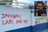 Mohd Yusoff menerima ugutan melalui contengan menggunakan cat merah di dinding pagar Lapang Sasar PDRM Kontinjen Kelantan di Gunong, Bachok pada
22 Disember lalu dan mulai tular di media sosial pada Jumaat.