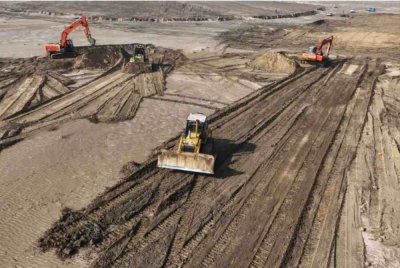 Projek itu diharap dapat mengurangkan ribut debu pada musim panas akan datang.