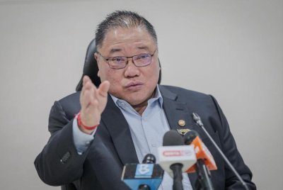 Menurut Tiong King Sing, kekuatan sebenar negara kita terletak pada nilai sopan santun dan berbudi bahasa rakyatnya.