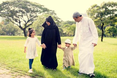 Keluarga sepatutnya menjadi medan kasih sayang dan saling memahami, bukan gelanggang mempertahankan ego masing-masing. Foto hiasan