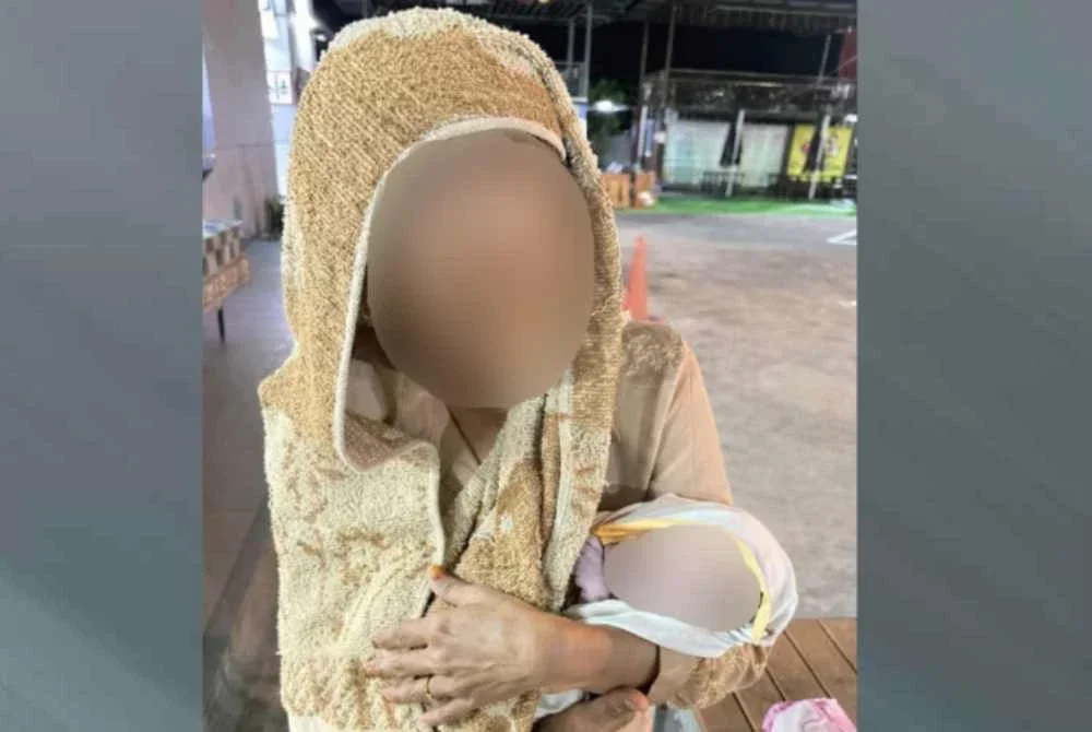 Bayi lelaki yang baru dilahirkan dan ditemui seorang wanita di dalam tandas sebuah stesen minyak adalah anaknya sendiri.