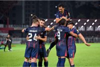 Bergson (dua dari kanan) meraikan jaringan gol kedua bersama rakan pasukan pada perlawanan Liga Super Malaysia menentang Selangor FC di Stadium Majlis Bandaraya Petaling Jaya pada Ahad. FOTO: Bernama 