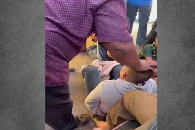 Tangkap layar video tular tersebut.