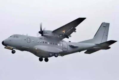 Operasi Absolute Resolve mengerahkan lebih 150 pesawat berteknologi tinggi, termasuk CN-235. - Agensi