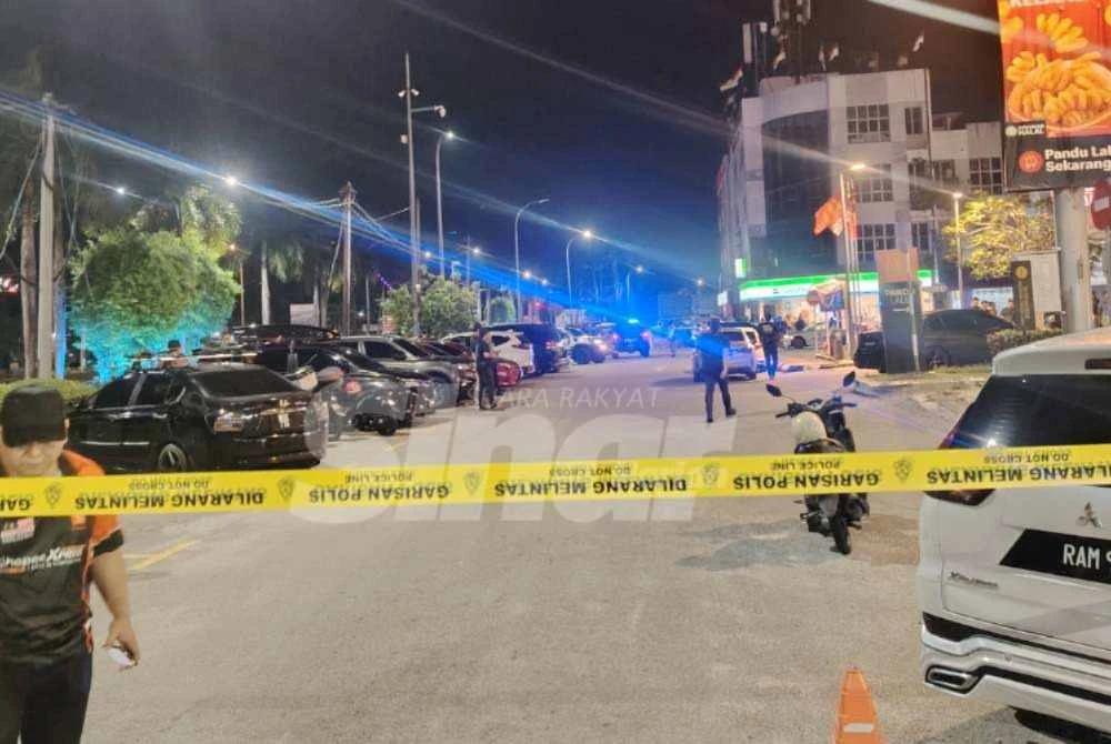 Polis melaksanakan pemantauan ketat di sekitar lokasi kejadian.