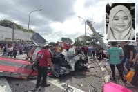 Kereta Perodua Viva dipandu mangsa remuk selepas dirempuh sebuah kenderaan lain ketika membelok di lampu isyarat JPJ, Kuala Terengganu dalam kejadian pada Isnin. Gambar kecil: Syakirah Hanan FOTO: Bomba 